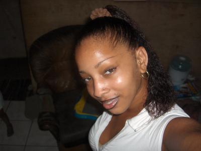 lyonnaise_du_972 aka lil sexy
